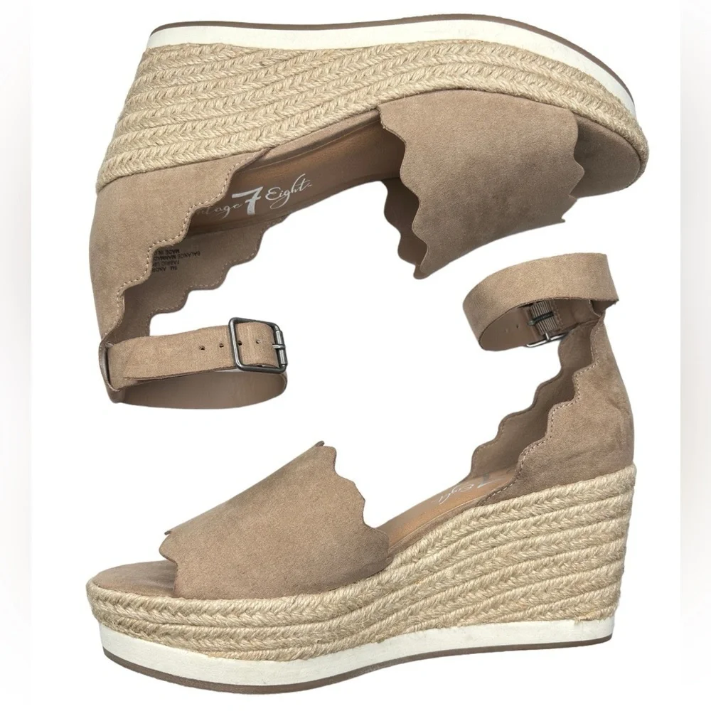 Vintage 7 Eight Wedge Espadrille Sandals Sz 8 Tan Faux Suede Ankle Strap Cushion